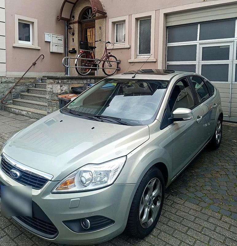 Second-hand Ford Focus 125 CP (91 kW) 2009 Andere farben Hatchback