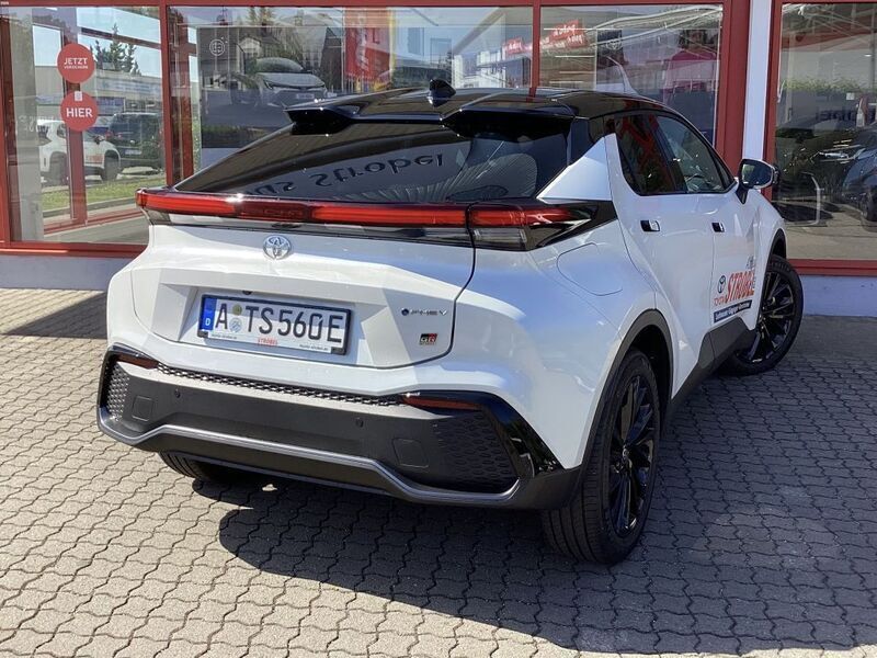 Gebraucht Toyota C-HR Sport 223 PS (164 kW) 2024 Platinumweiss perleffekt/schwa SUV