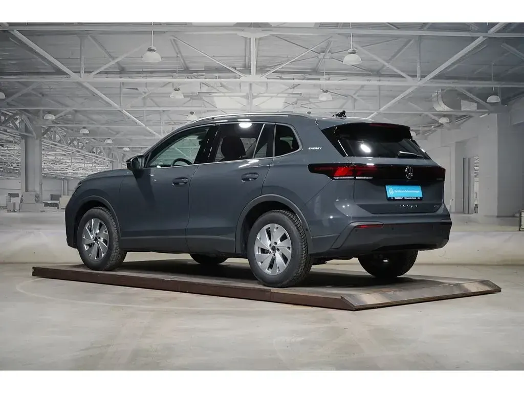 Gebraucht VW Tiguan 150 PS (110 kW) 2026 Delfingrau metallic SUV