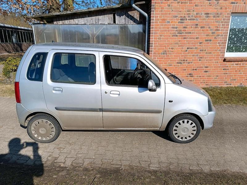 Gebraucht Opel Agila 69 PS (50 kW) 2005 Silber Van / Kleinbus