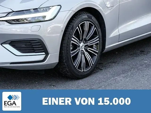 Gebraucht Volvo V60 Plus 455 PS (334 kW) 2025 Metallic Kombi
