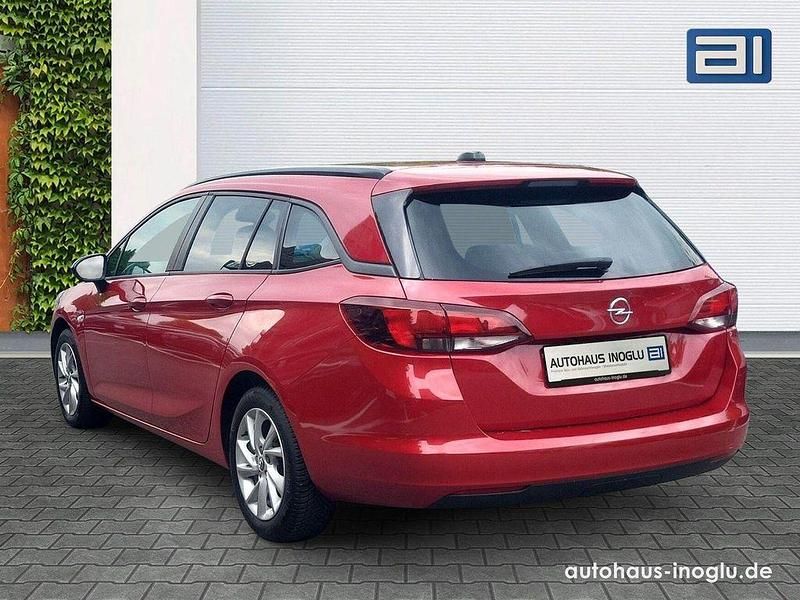 Gebraucht Opel Astra 145 PS (106 kW) 2022 Rot Kombi