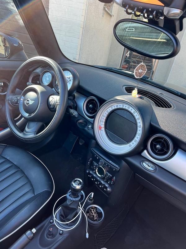 Gebraucht Mini Cooper Cabriolet 122 PS (89 kW) 2012 Blau Cabrio