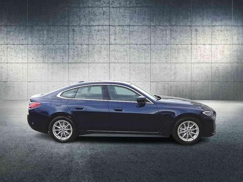 Gebraucht BMW 430 Efficient Dynamics 245 PS (180 kW) 2022 Bmw individual tansanitblau (metallic) Coupé