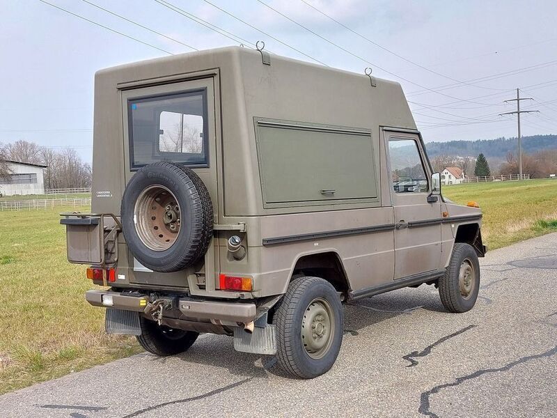 Gebraucht Mercedes G230 116 PS (85 kW) 1995 Grün SUV