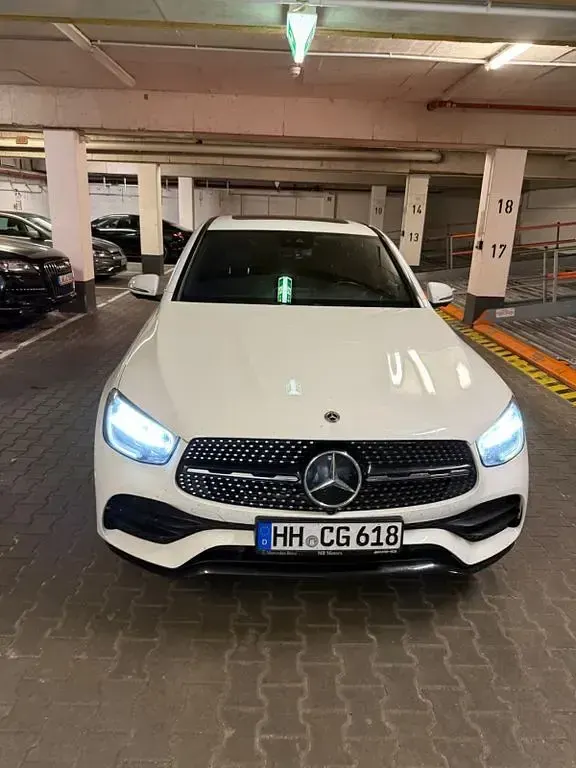 Gebraucht Mercedes GLC400d AMG 330 PS (242 kW) 2022 Weiß SUV