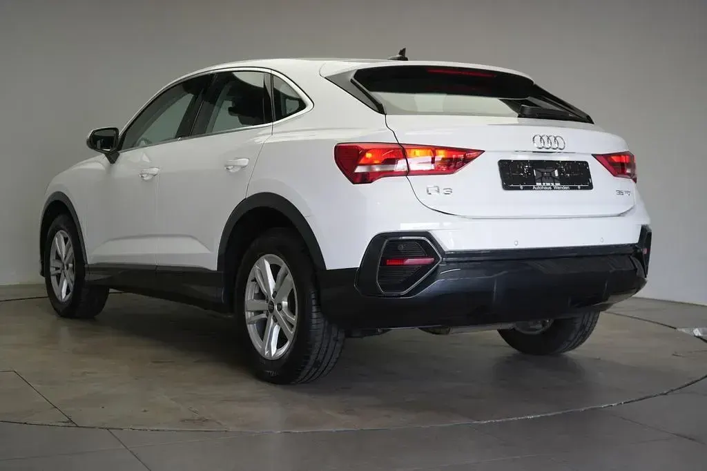 Gebraucht Audi Q3 Sportback Performance 150 PS (110 kW) 2024 Arkona white SUV