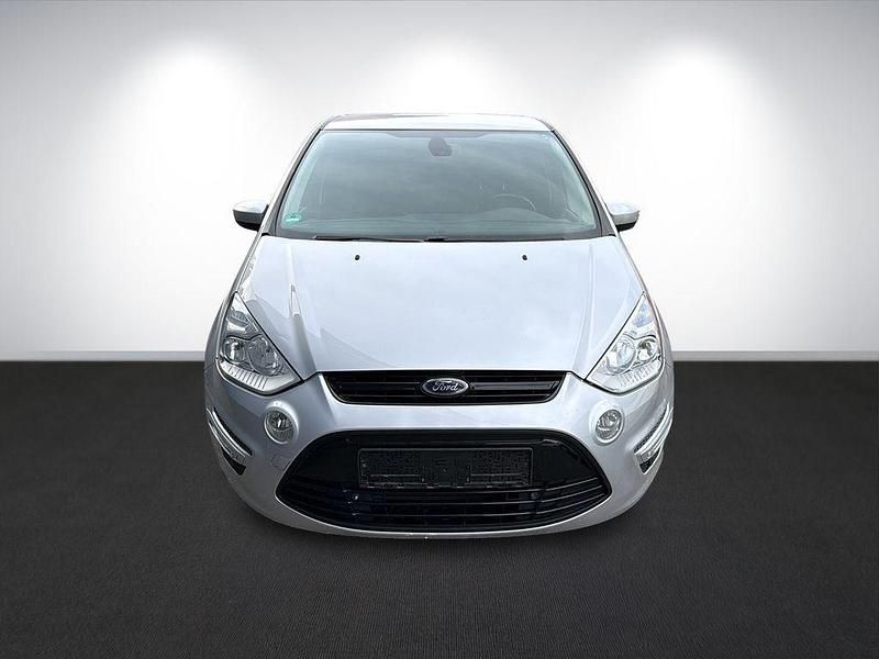 Käytetty Ford S-MAX Trend 145 HP (106 kW) 2010 Hopea Tila-auto