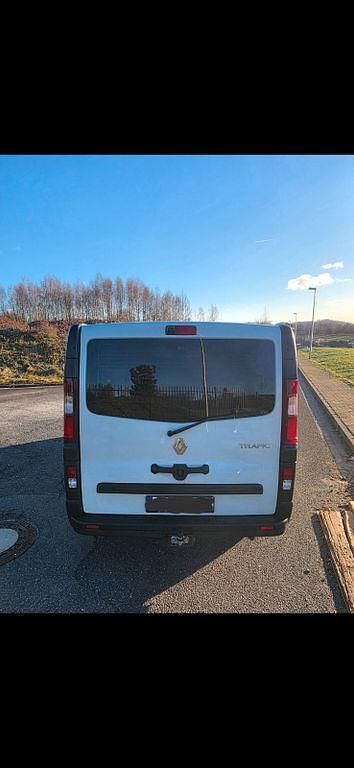 Gebraucht Renault Trafic 120 PS (88 kW) 2019 Weiß Van / Kleinbus