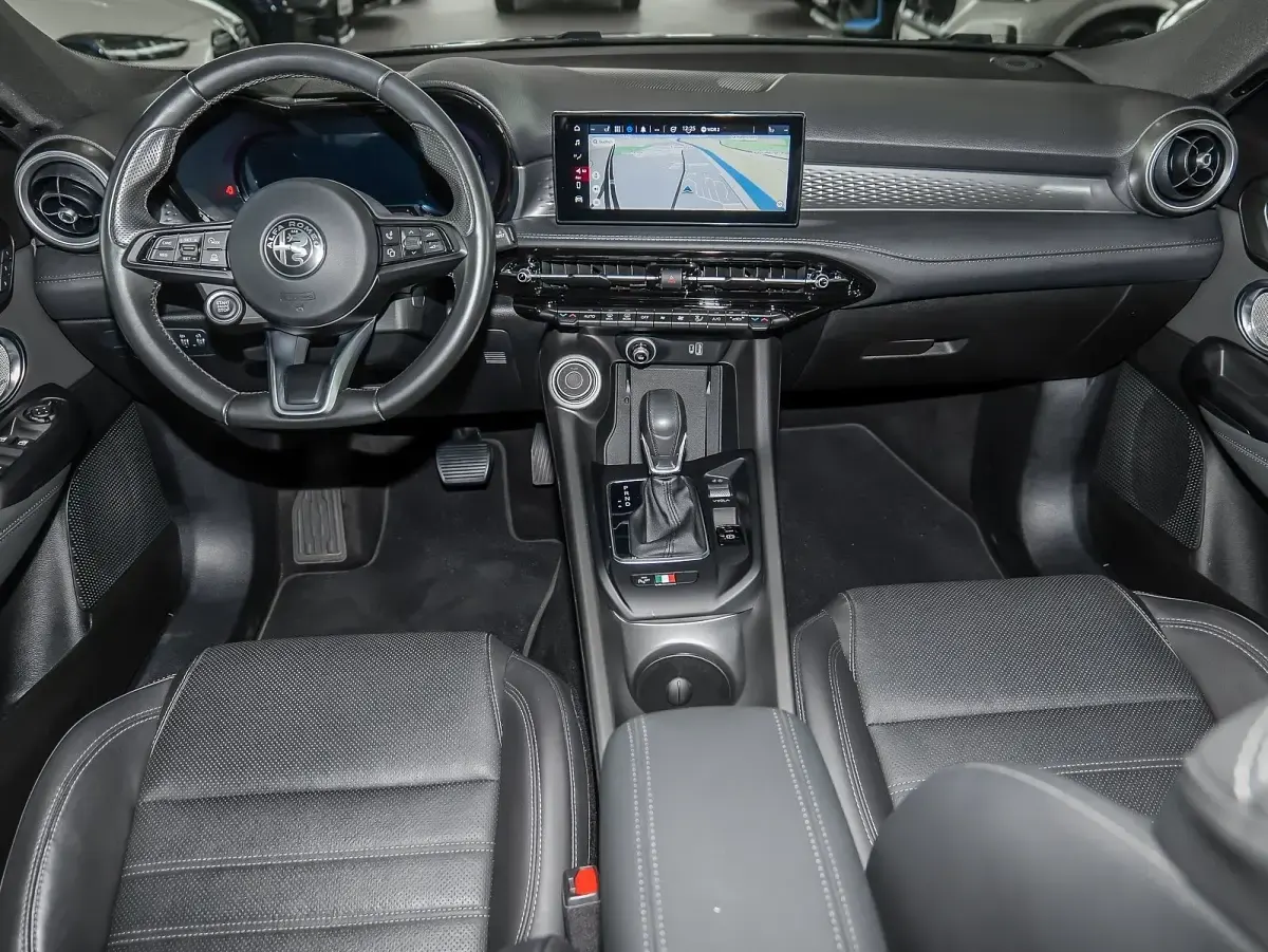 Gebraucht Alfa Romeo Tonale Premium 131 PS (96 kW) 2023 Grau SUV