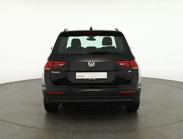 Gebraucht VW Tiguan 125 PS (91 kW) 2018 Schwarz SUV