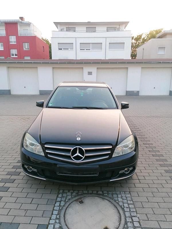Schwarz Gebraucht 2009 Mercedes B200 Van / Kleinbus | 3.800 € - Bild 1/4