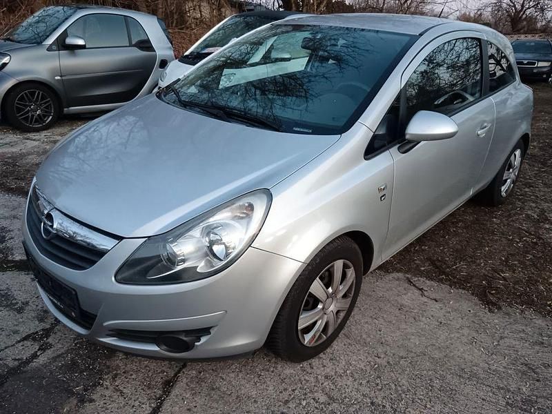 Gebraucht Opel Corsa Edition 69 PS (50 kW) 2010 Starsilber/silver iii Kleinwagen