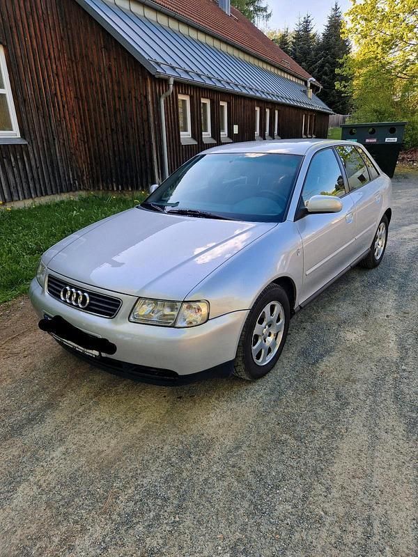 Silber Gebraucht 2000 Audi A3 Limousine | 1.450 € (Fairer Preis) - Bild 1/4