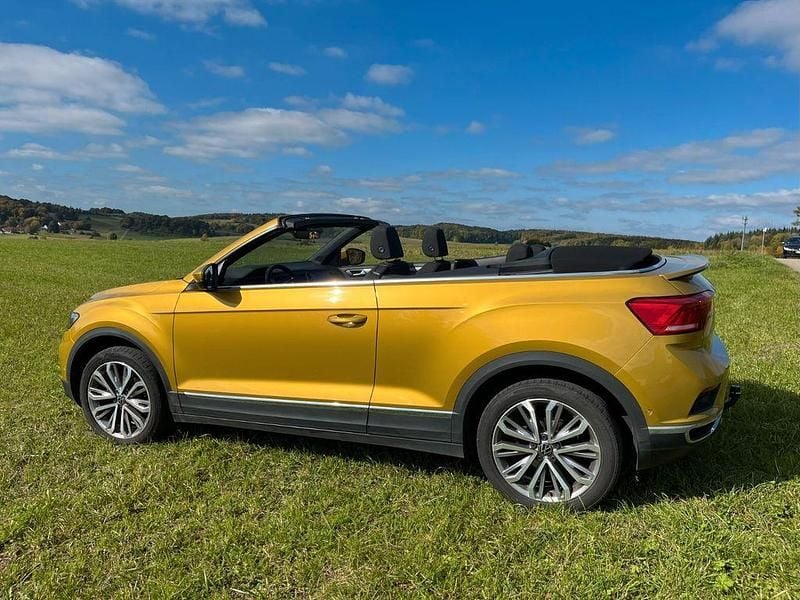 Gold Gebraucht 2021 VW T-Roc Cabriolet Style Cabrio | 23.500 € (Superpreis) - Bild 1/4