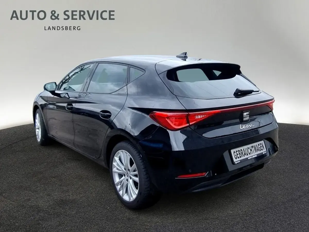 Gebraucht Seat Leon Style 110 PS (80 kW) 2024 Schwarz Limousine