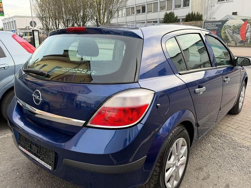 Gebraucht Opel Astra Basis 90 PS (66 kW) 2004 Blau Kombi