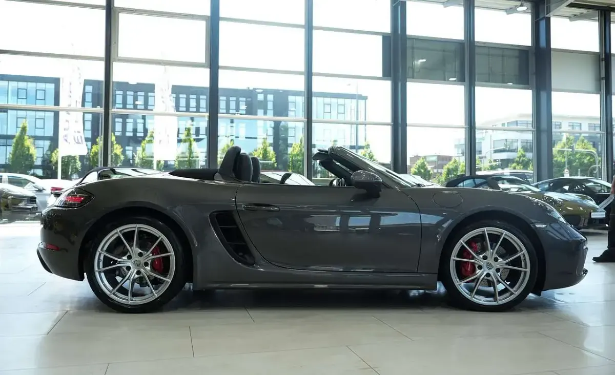 Gebraucht Porsche 718 349 PS (256 kW) 2017 Achatgraumetallic Cabrio