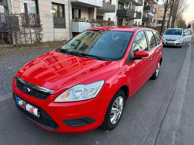 Gebraucht Ford Focus Style 101 PS (74 kW) 2009 Rot Kombi