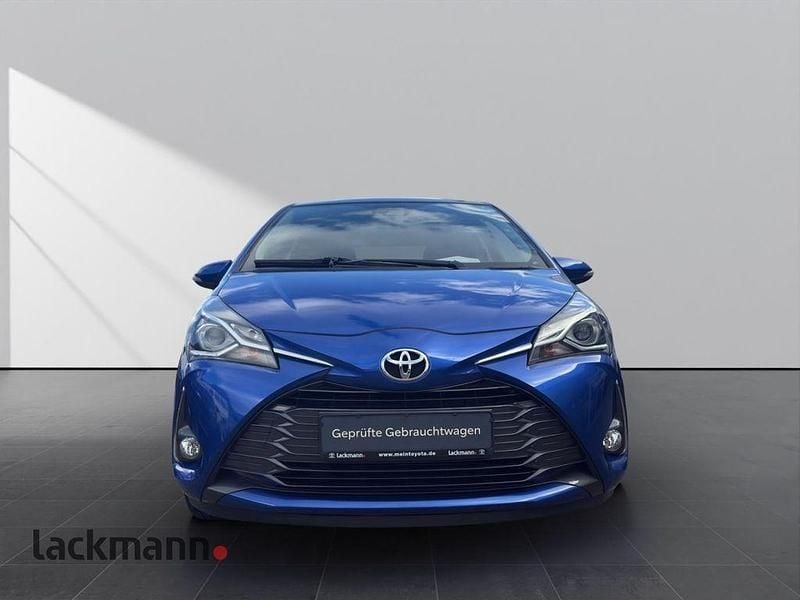 Gebraucht Toyota Yaris Club 111 PS (81 kW) 2018 Nebula blue Limousine