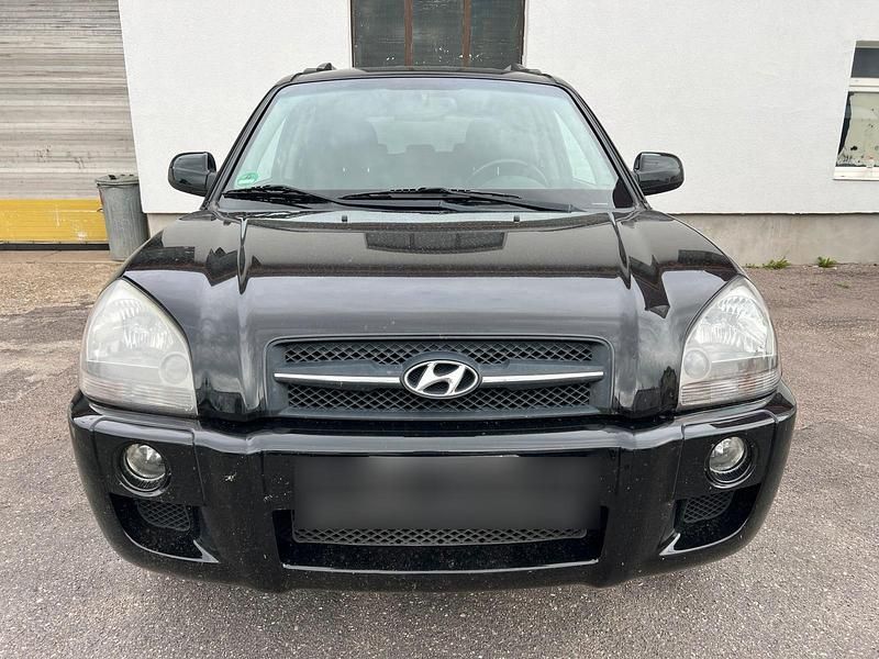 Schwarz Gebraucht 2006 Hyundai Tucson SUV | 1.850 € (Superpreis) - Bild 1/4