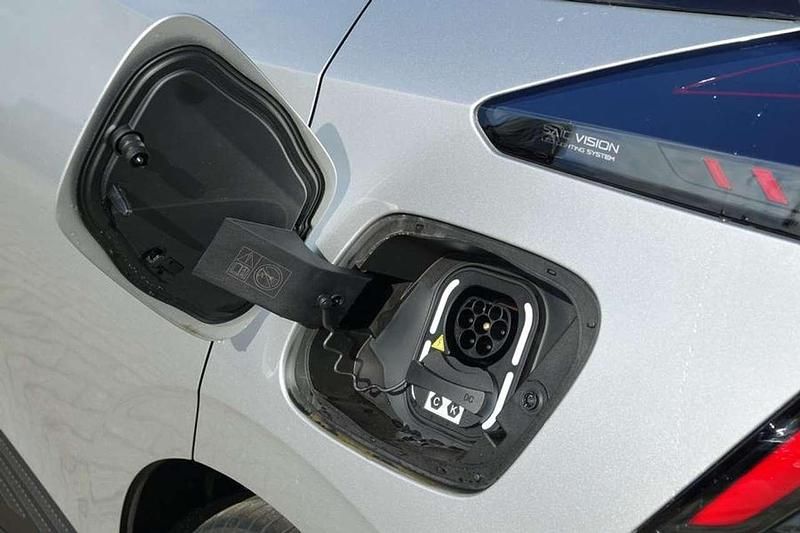 Neu MG MG4 EV Luxury 150 kW (204 PS) 2025 Medial silver Kleinwagen