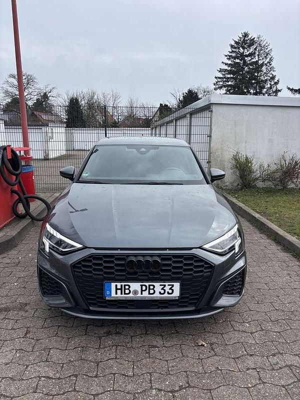 Gebraucht Audi A3 S-Line 110 PS (80 kW) 2024 Grau Kleinwagen