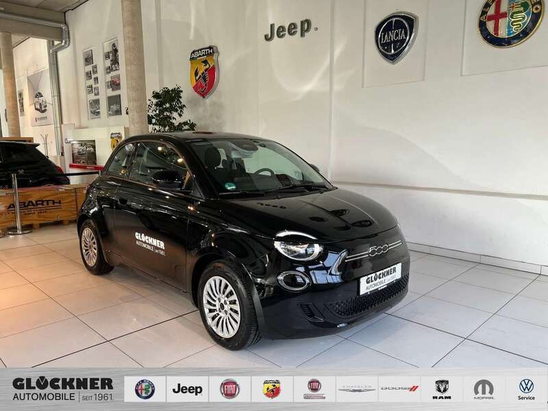 Schwarz Gebraucht 2023 Fiat 500e Kleinwagen | 33.990 € - Bild 1/4