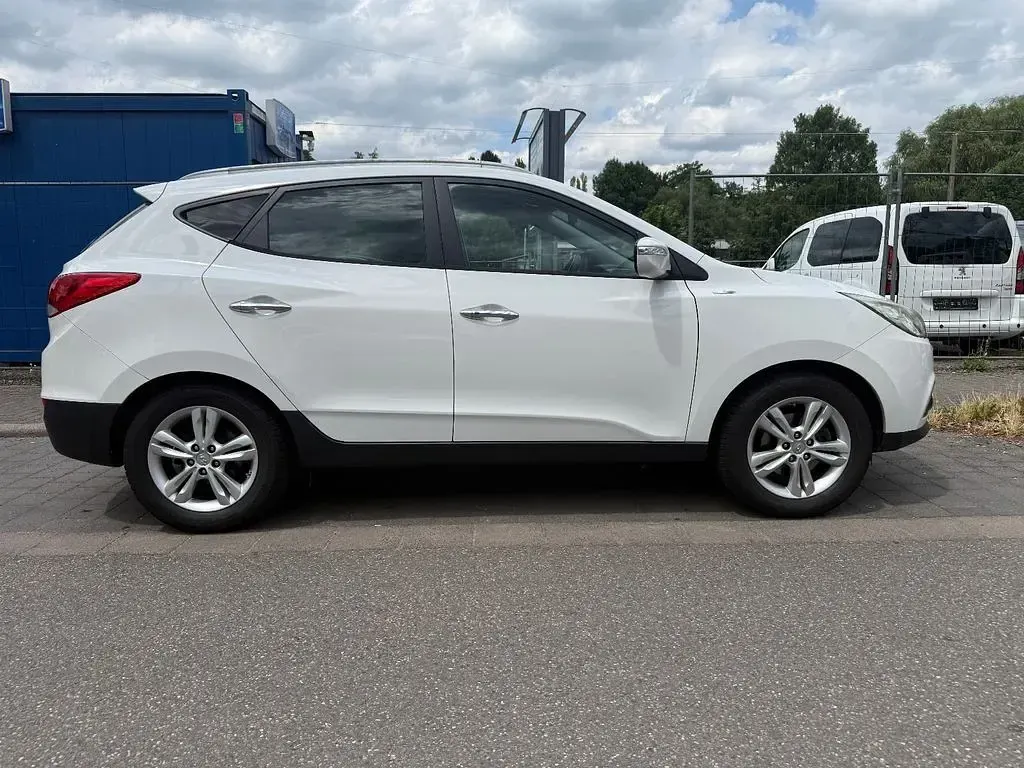 Gebraucht Hyundai ix35 Premium 184 PS (135 kW) 2012 Weiß SUV