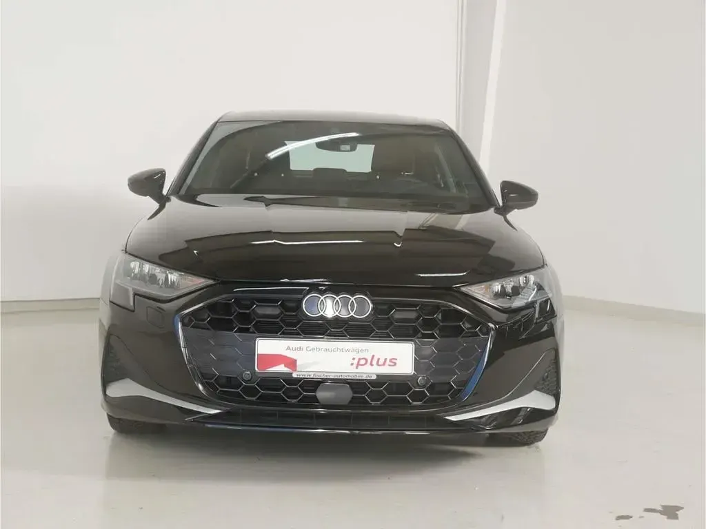 Gebraucht Audi A3 Advanced 150 PS (110 kW) 2025 Schwarz Limousine