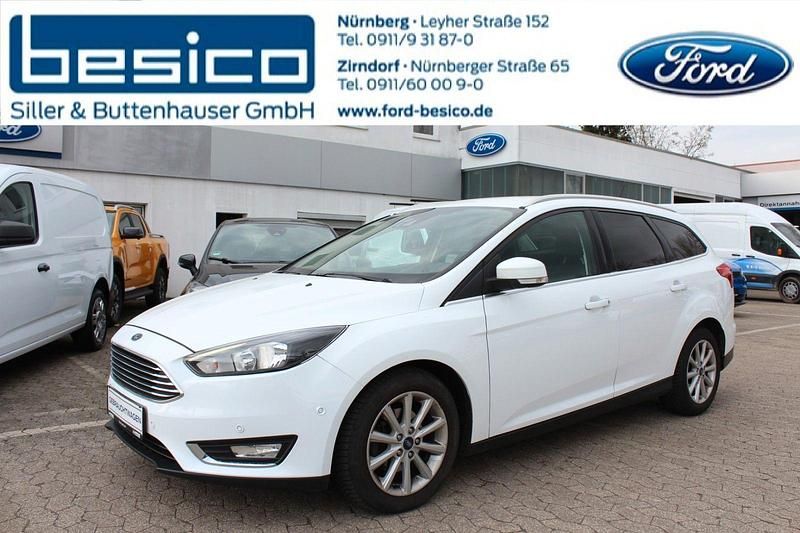 Gebraucht Ford Focus Titanium 125 PS (91 kW) 2018 Frostweiß Kombi