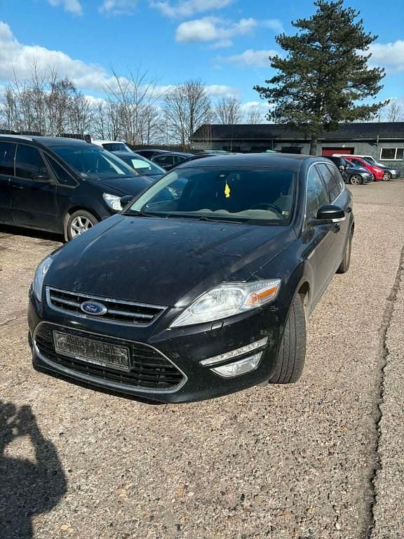 Gebraucht Ford Mondeo Titanium 163 PS (119 kW) 2011 Schwarz Limousine