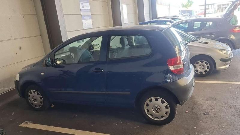 Blau Gebraucht 2005 VW Fox Kleinwagen | 2.000 € (Teuer) - Bild 1/2