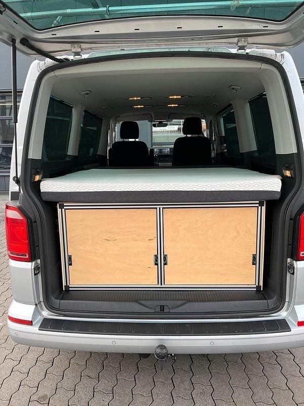 Second-hand VW T6 150 CP (110 kW) 2019 Argintiu Van