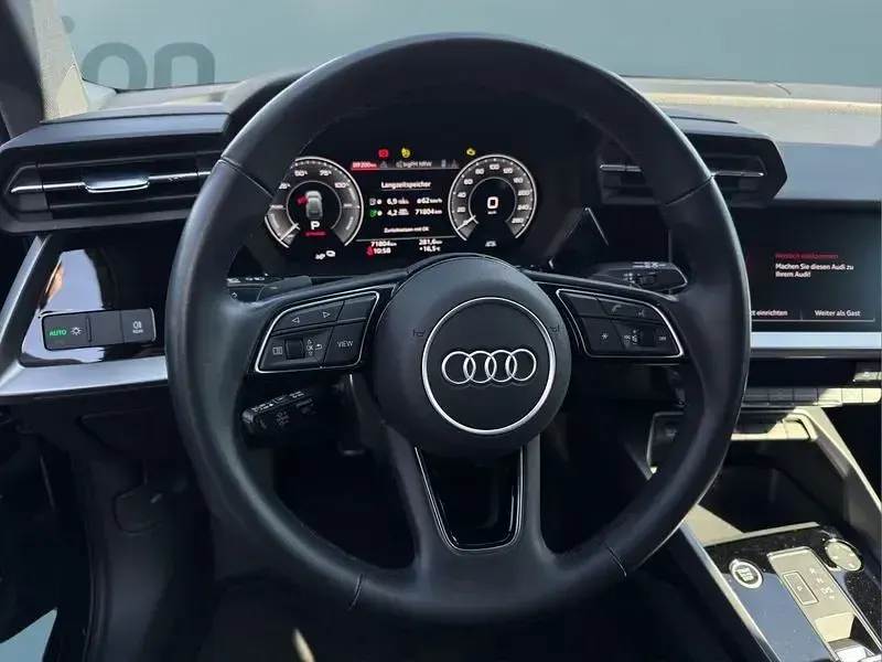Gebraucht Audi A3 Sportback e-tron 204 PS (150 kW) 2023 Schwarz Kleinwagen