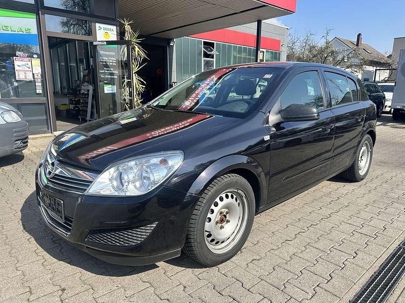Gebraucht Opel Astra Edition 90 PS (66 kW) 2008 Saphirschwarz mi2 Kleinwagen