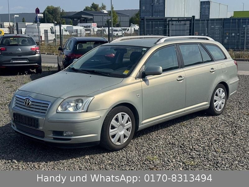 Gebraucht Toyota Avensis Sol 147 PS (108 kW) 2003 Grün Kombi