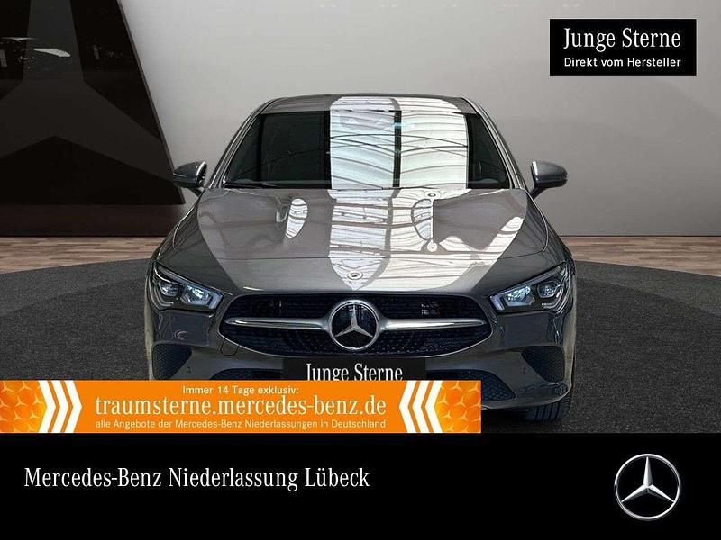 Mountain grau Gebraucht 2022 Mercedes CLA250e Progressive Limousine | 28.890 € (Superpreis) - Bild 1/3