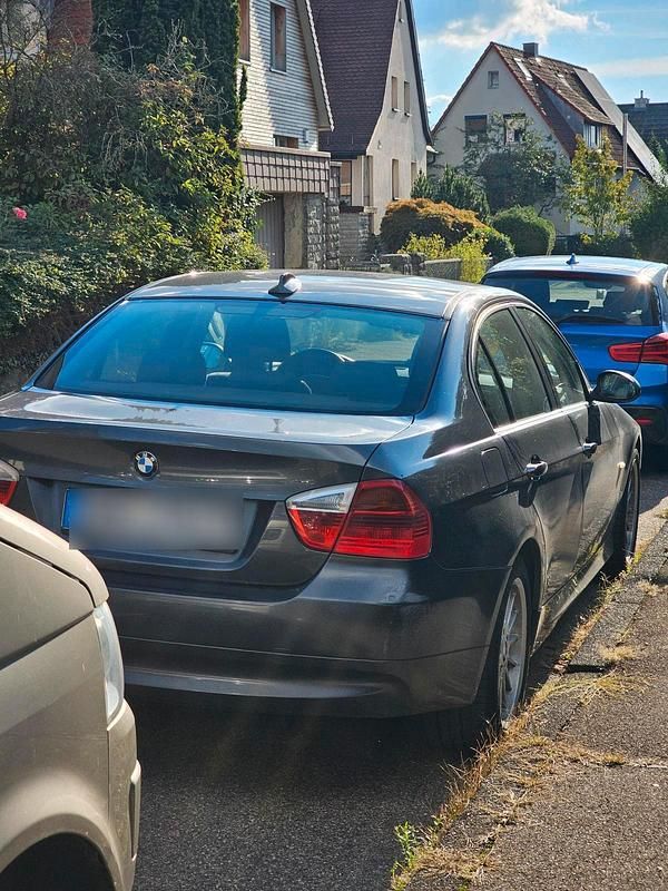 Gebraucht BMW 320 163 PS (119 kW) 2005 Grau Limousine