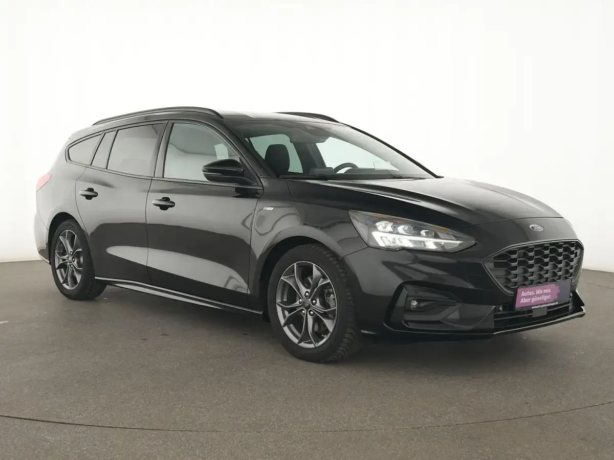 Używany Ford Focus ST-Line 120 KM (88 kW) 2021 Czarny Kombi
