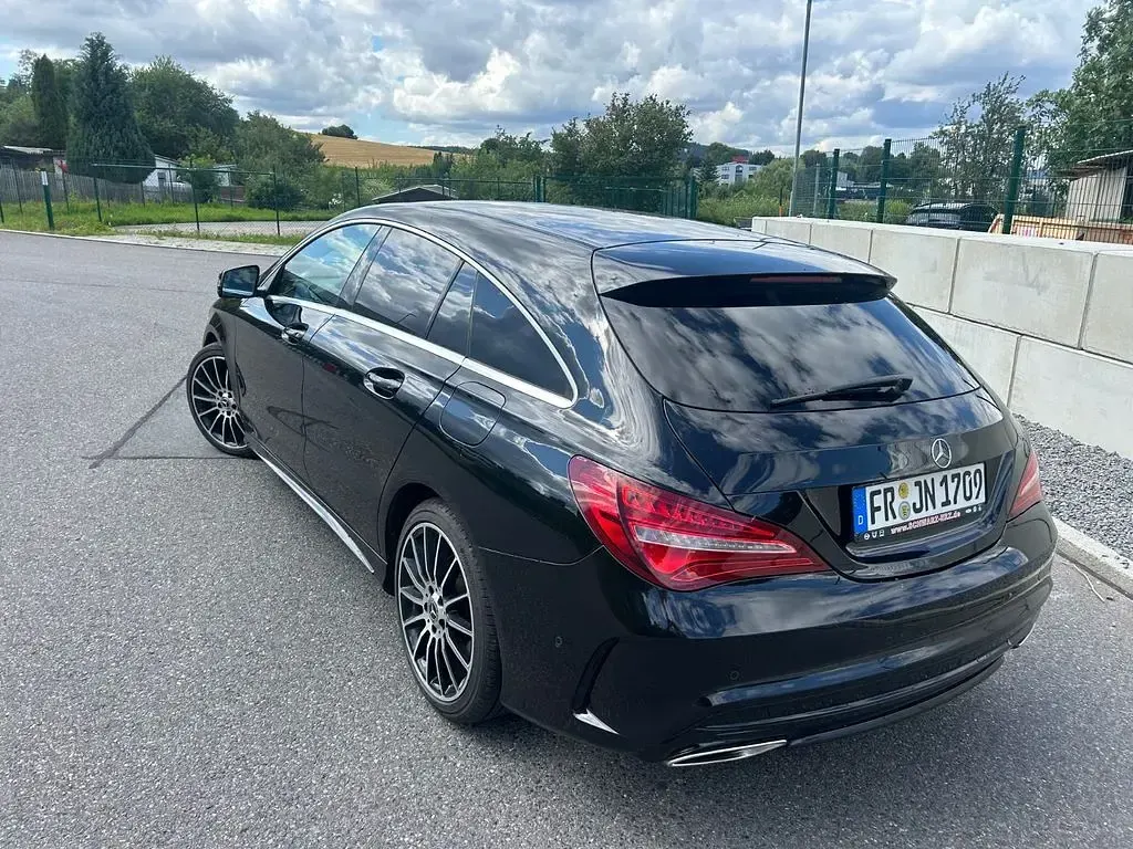 Gebraucht Mercedes CLA200 Shooting Brake Edition 156 PS (114 kW) 2017 Schwarz Kombi
