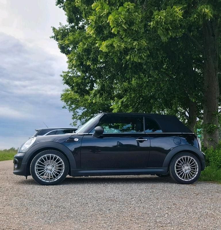 Gebraucht Mini One Cabriolet 98 PS (72 kW) 2013 Schwarz Cabrio