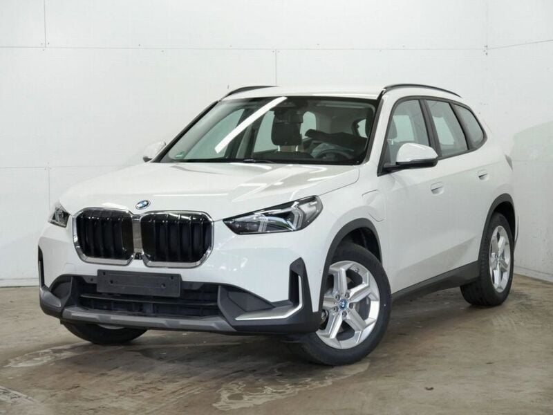 Alpinweiss 3 Gebraucht 2024 BMW X1 SUV | 40.980 € (Superpreis) - Bild 1/4