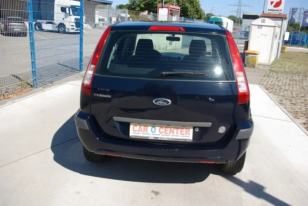 Gebraucht Ford Fusion 75 PS (55 kW) 2006 Blau Kleinwagen