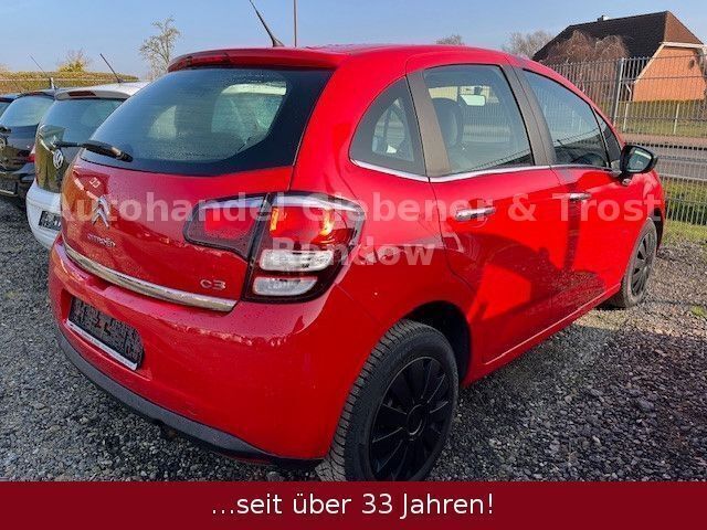 Gebraucht Citroën C3 SELECTION 82 PS (60 kW) 2017 Rot Kleinwagen