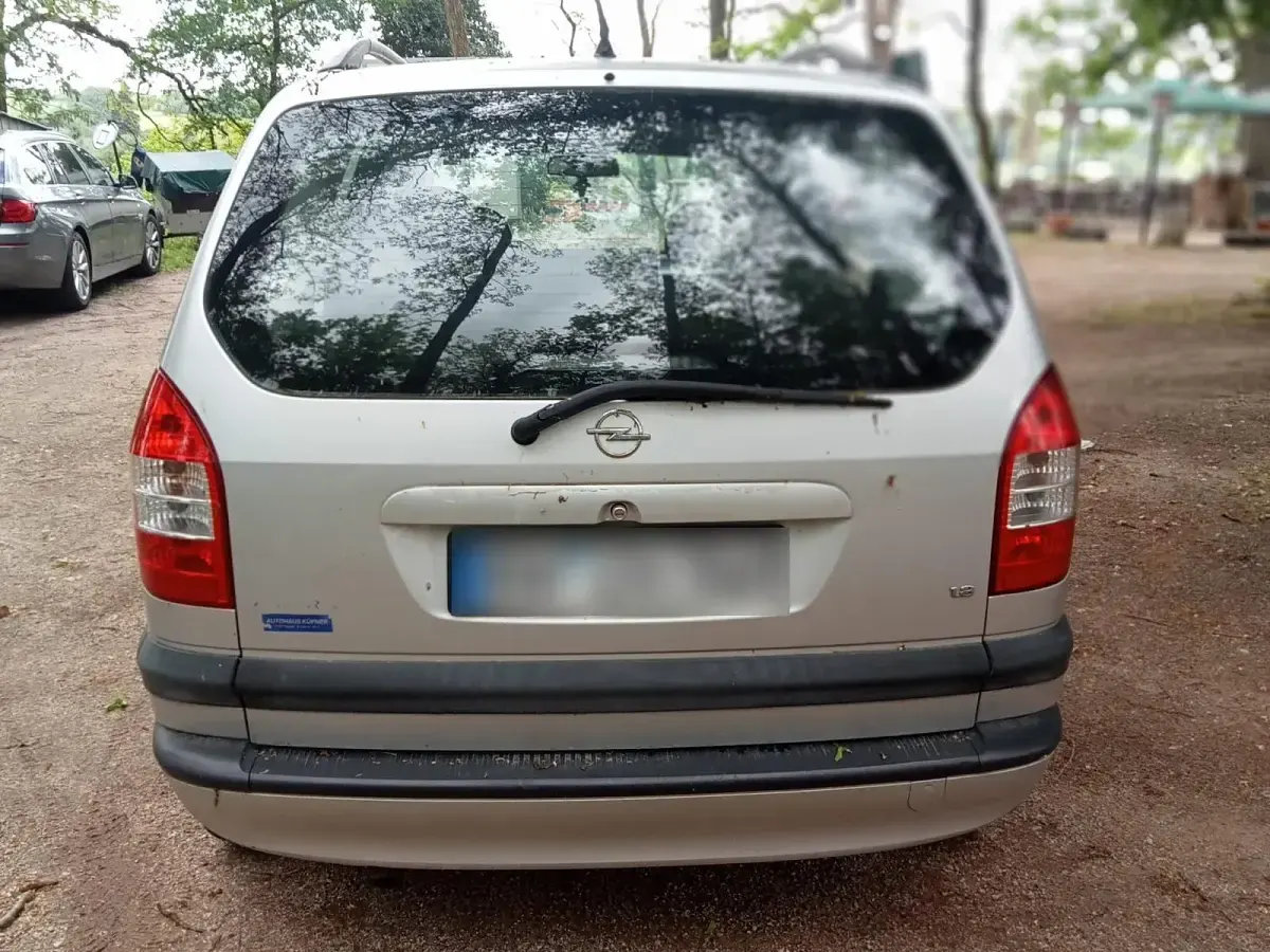 Second-hand Opel Zafira 125 CP (91 kW) 2003 Gri Monovolum