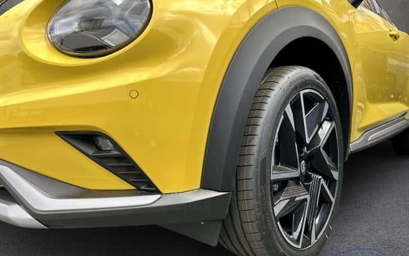 Neu Nissan Juke 360º 114 PS (83 kW) 2025 Gelb SUV