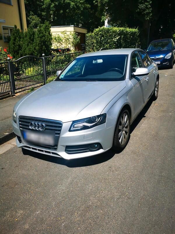 Silber Gebraucht 2009 Audi A4 Limousine | 6.600 € (Fairer Preis) - Bild 1/4