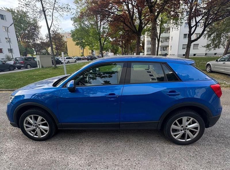 Gebraucht Audi Q2 116 PS (85 kW) 2018 Blau SUV