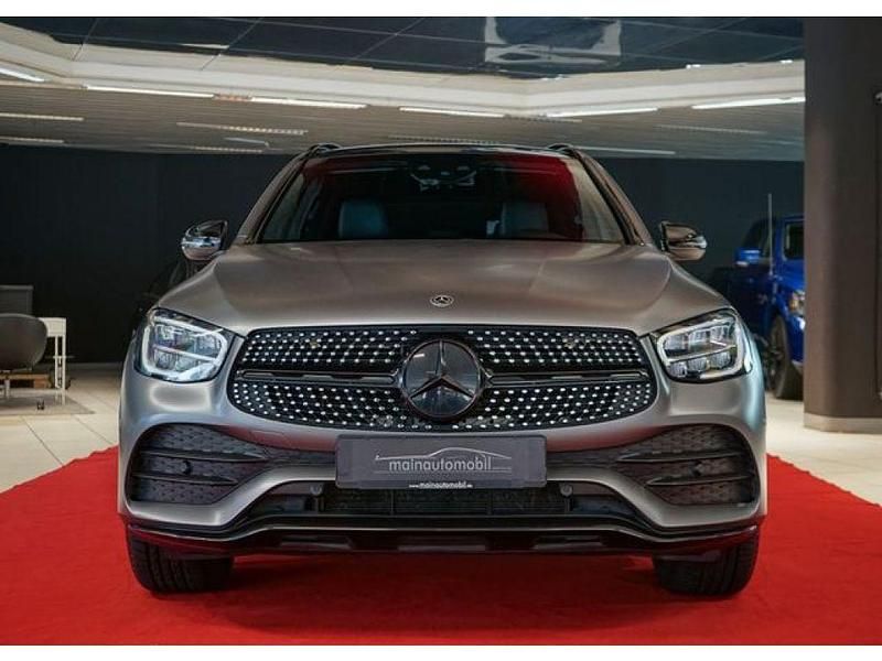 Iridiumsilber metallicl (metallic) Gebraucht 2020 Mercedes GLC400d AMG SUV | 43.449 € (Guter Preis) - Bild 1/4
